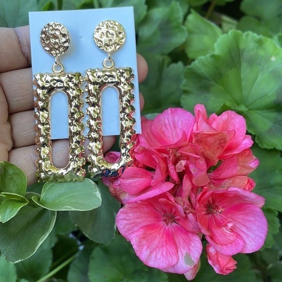 Gold Rectangle Door Knocker Earrings - Picture 14 of 16